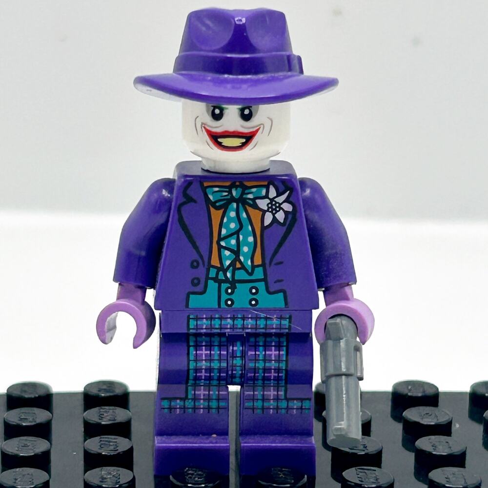 Lego The Joker 76139 Tim Burton's Batman Super Heroes Minifigure DC Comics EUC